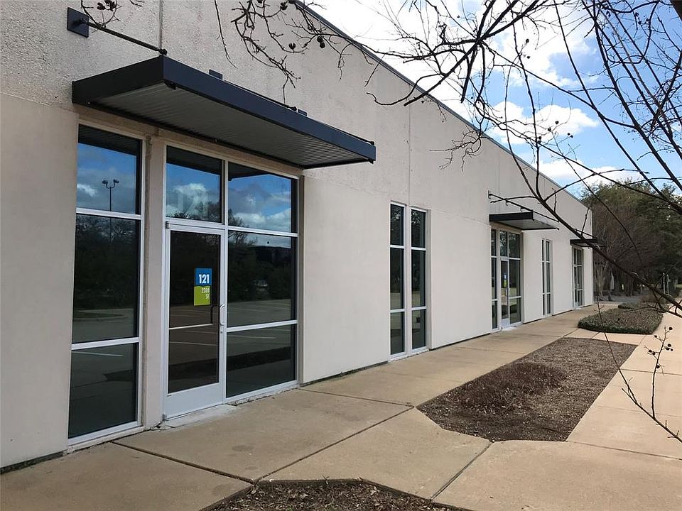 1st image of 1380 River Bend Dr #121