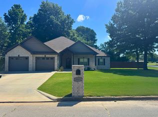 3001 Norman Rockwell Dr, Paragould, AR 72450