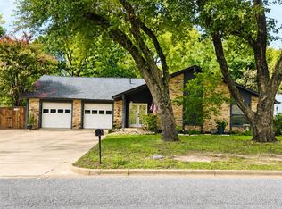 222 La Jolla Dr, Athens, TX 75751
