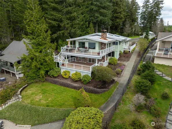 30 E Benson Lake Drive, Grapeview, WA 98546