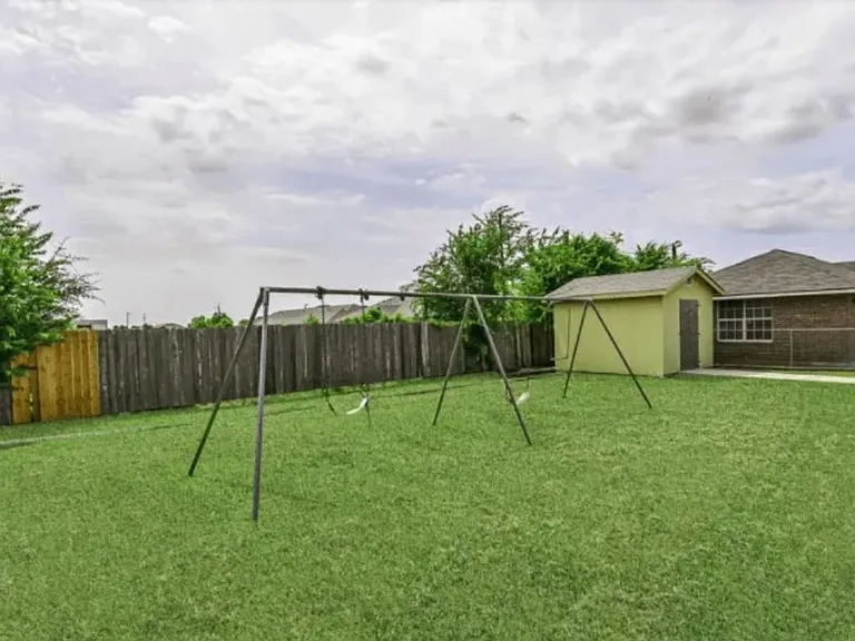 100 Justin Way — Photo 5
