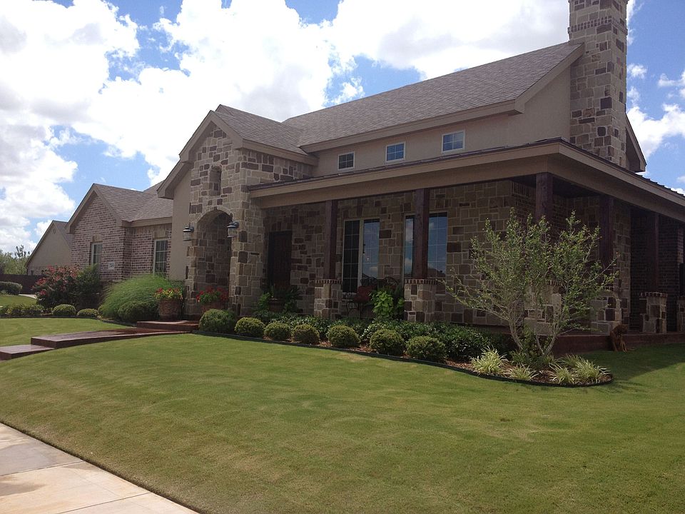 1st image of 749 Benelli Dr
