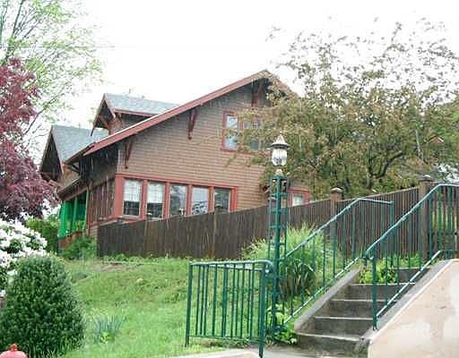 3rd image of 44 Highland St