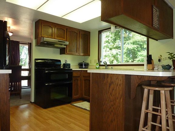 5th image of 1220 Feather Ln