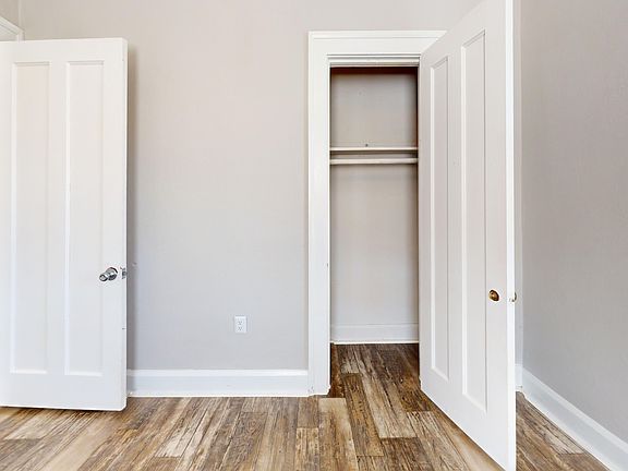 Venetian - Bedroom