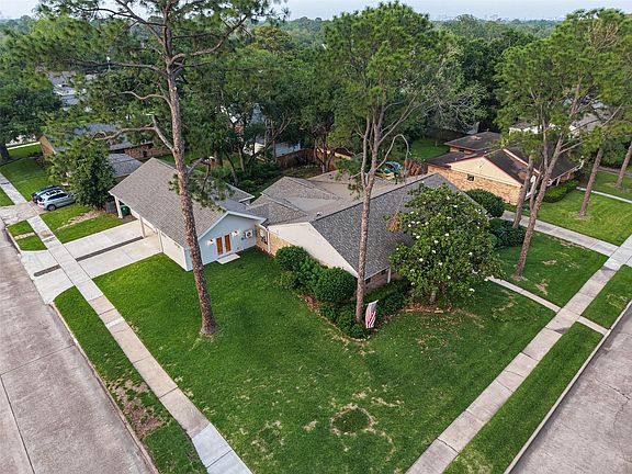 2nd image of 5638 Sanford Rd