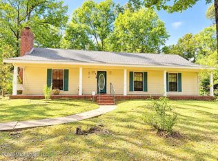 304 Pebble Creek Rd, Grenada, MS 38901
