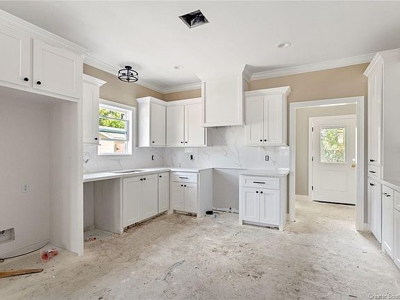 3rd image of 1016 11th St