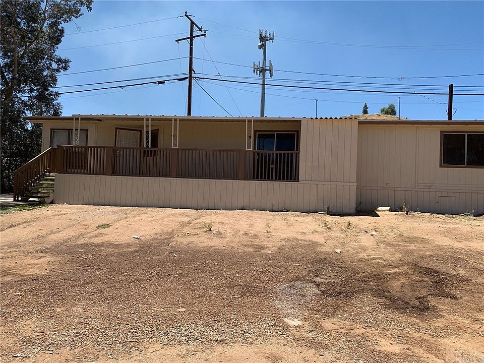 1st image of 21180 Mazie Ave