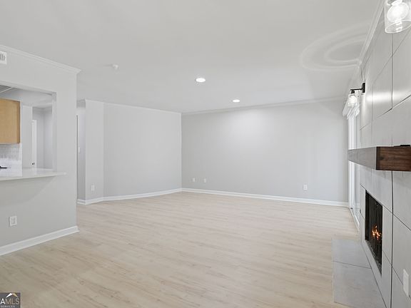 4th image of 5400 Roswell Rd APT N6