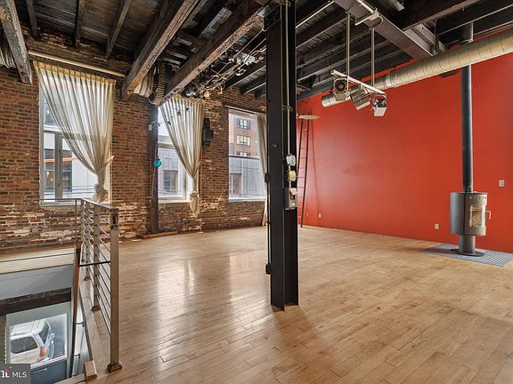 3rd image of 1215 Wood St #21-5