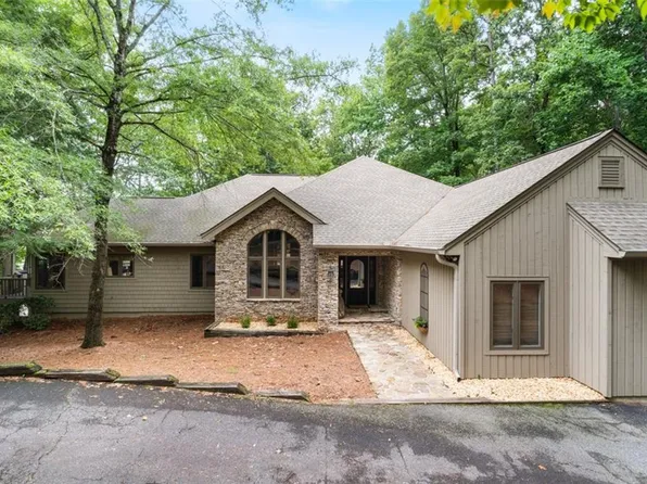126 Canada Geese Point, Jasper, GA 30143