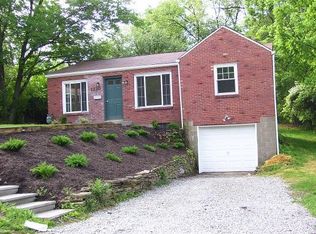 1220 Colonial Ln, Bethel Park, PA