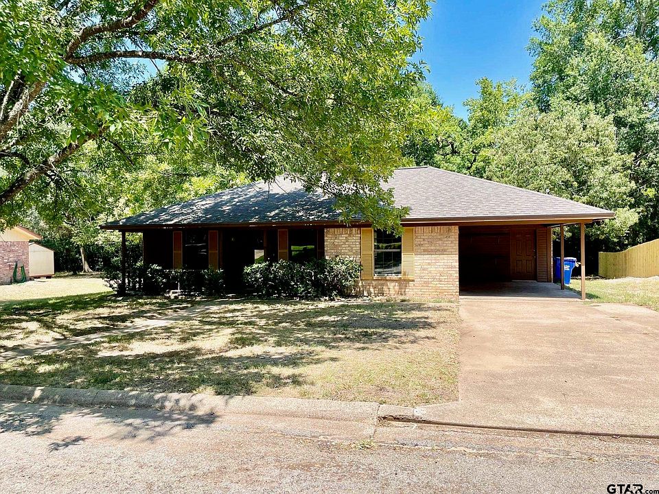 1st image of 232 Woodland Cir