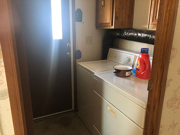 5th image of 543 Park Ave