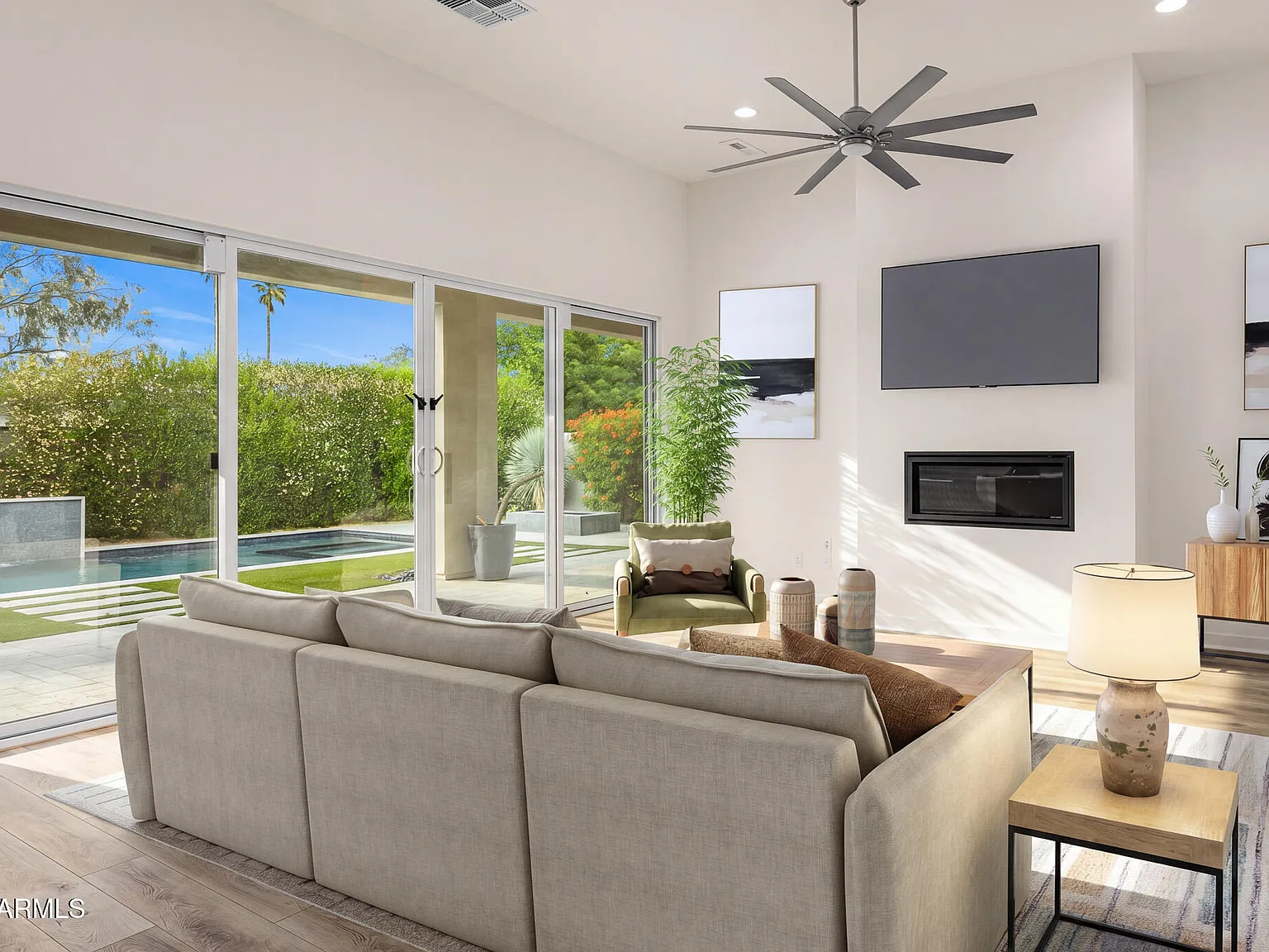 3 bed, 3.5 bath, 3107 sqft, $8,995 — Photo 4