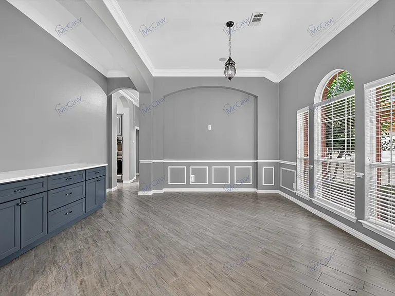 608 Walnut Hollow Dr — Photo 4