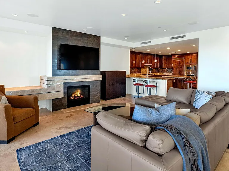 7181 E Camelback Rd #707 — Photo 16
