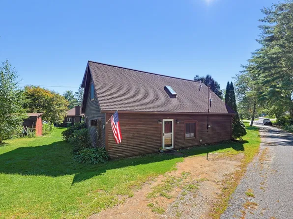 40 Lambs Grv, Spencer, MA 01562