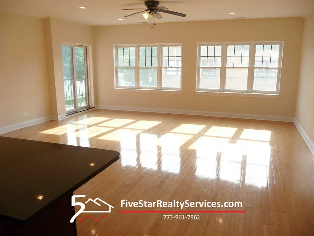 2 bed, 1250 sqft, $2,500 — Photo 3