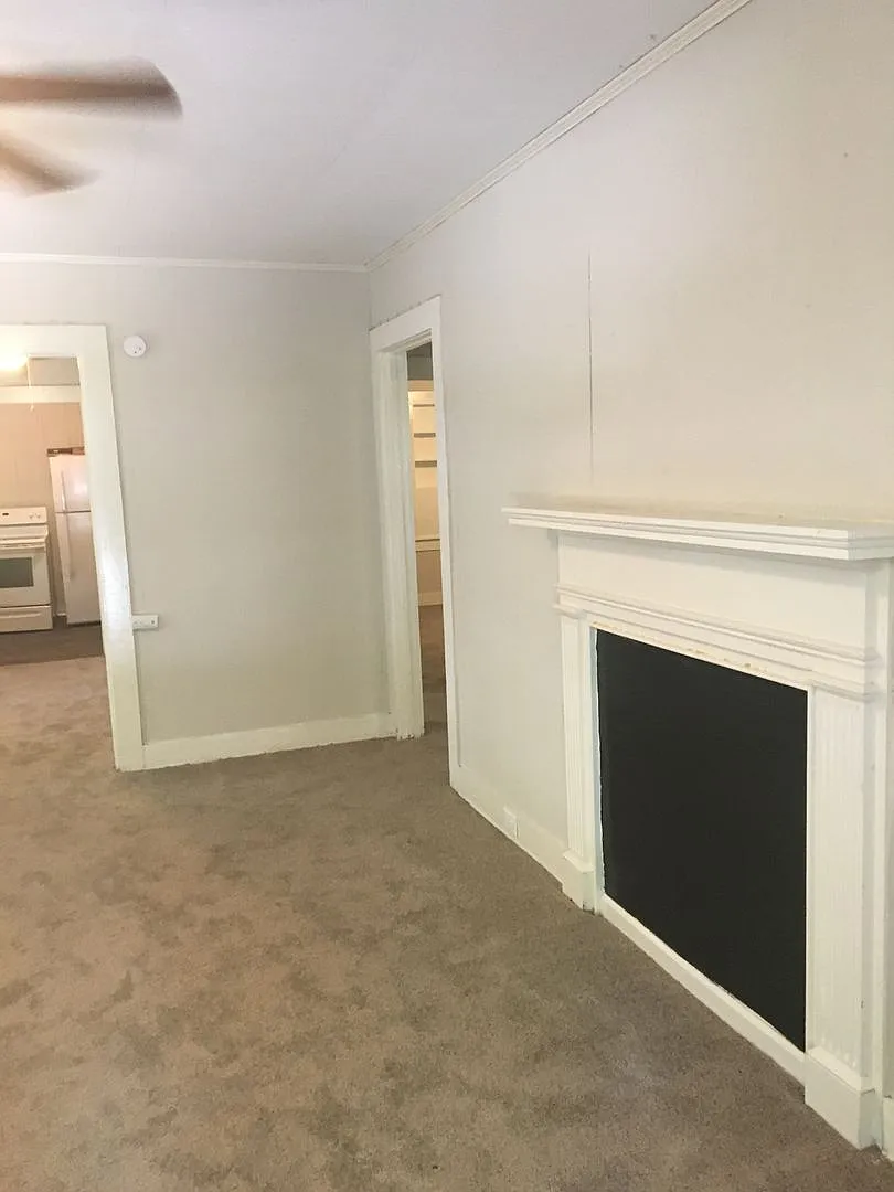 Coming Soon! Huge 3 Bedroom House! — Photo 4