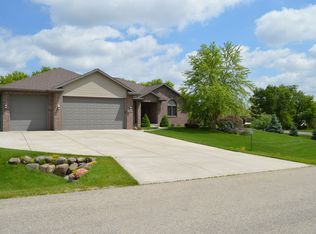 3132 Castleton Xing, Sun Prairie, WI 53590