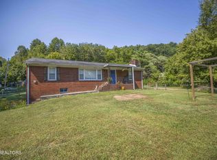 1909 McSpadden Rd, Maryville, TN 37803
