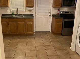 516 Post Rd, Warwick, RI 02888