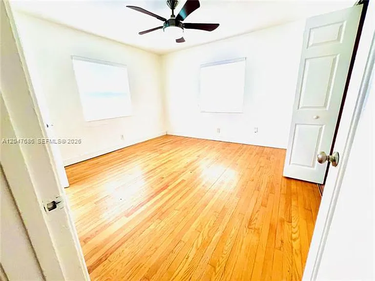 410 Pinecrest Dr #1 — Photo 21
