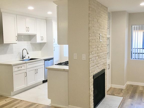 4th image of 725 E Providencia Ave APT 205