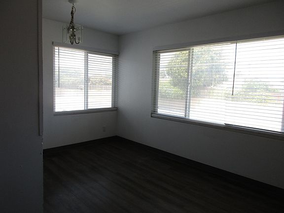 2nd image of 4718 Del Amo Blvd APT 4