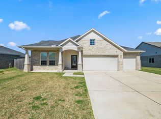 418 Wellshire Dr, West Columbia, TX 77486