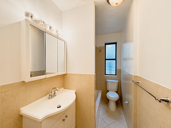 5th image of 29 Wadsworth Ave APT 5c
