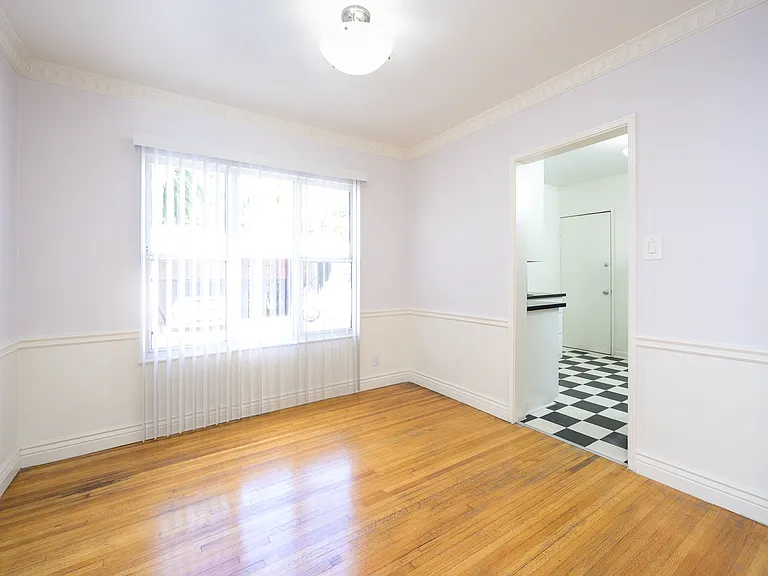 435 S Norton Ave — Photo 20