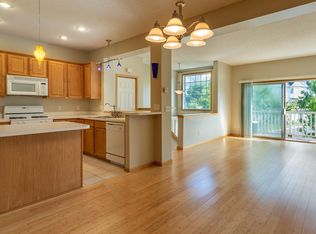 2552 Eagle Trace Ln, Woodbury, MN 55129