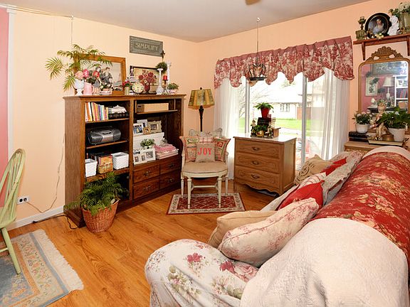 3rd image of 1506 Davine Dr