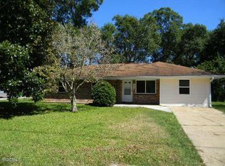 137 Gahan Dr, Gulfport, MS 39503