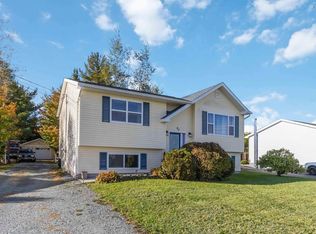 45 Grove Ave, Beaver Bank, NS B4G 1B7