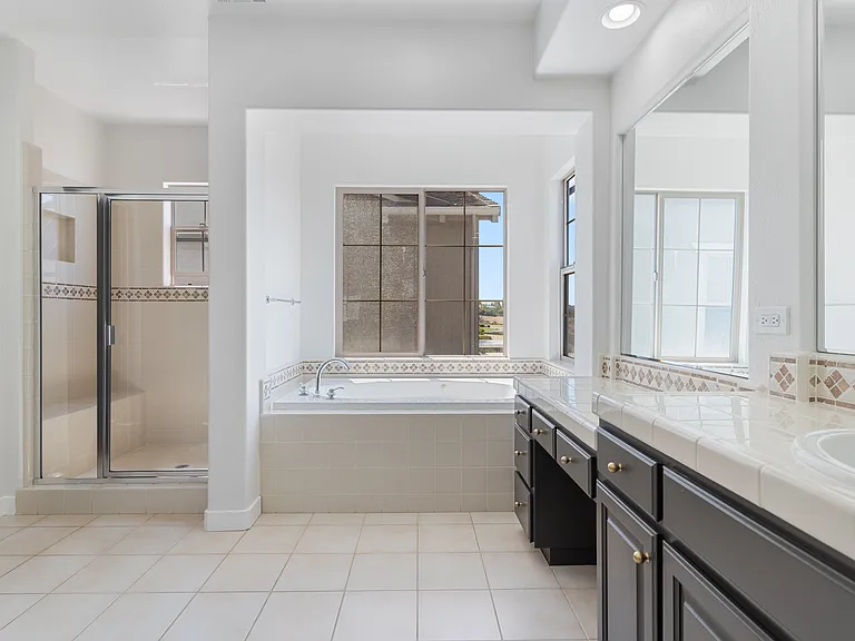 1105 Rock Harbor Point — Photo 14