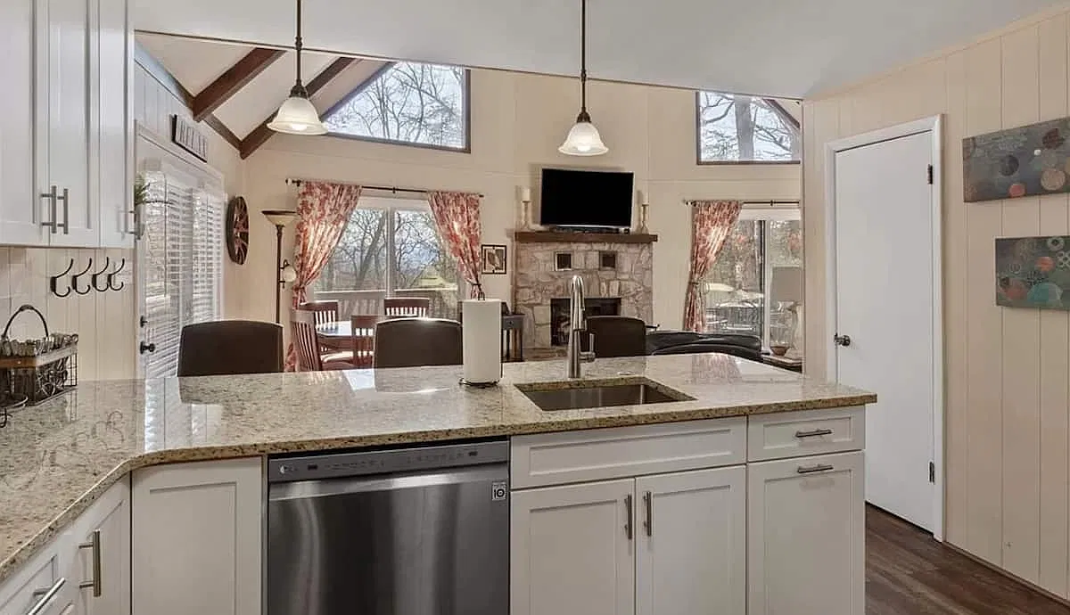 245 Pheasant Rd — Photo 4