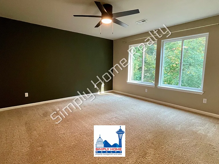 4661 Helena Ave SE — Photo 18