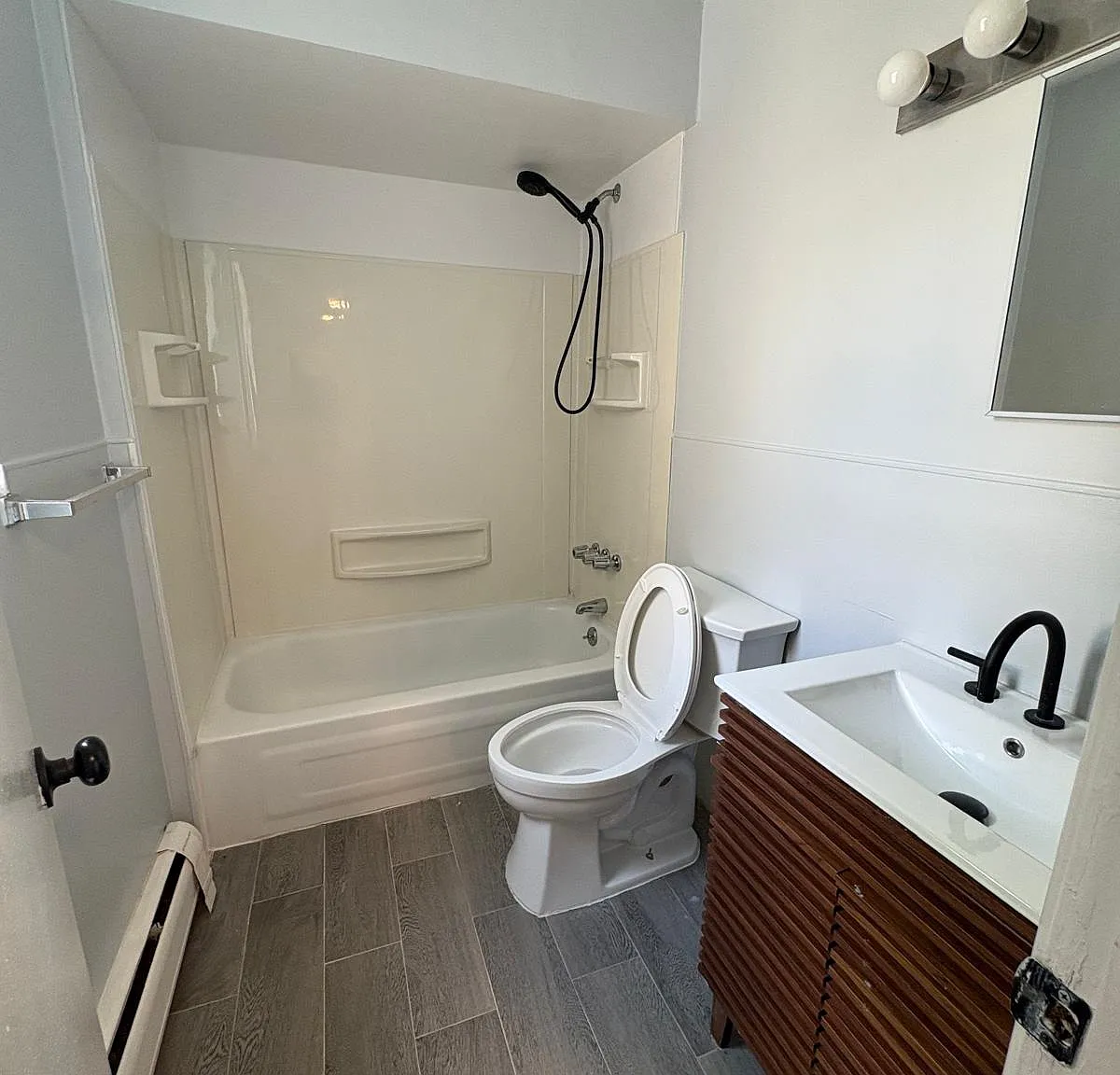 2 bed, $2,499 — Photo 4