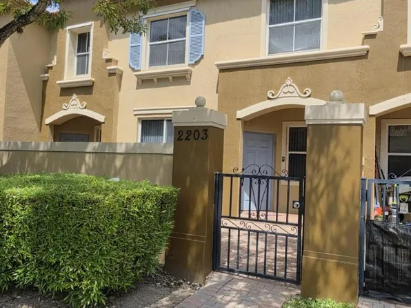 2905 Hidden Hills Rd, West Palm Beach, FL