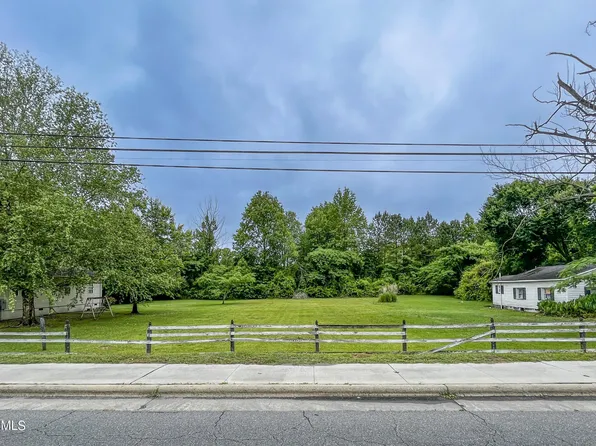 15&16 W College Street, Warsaw, NC 28398