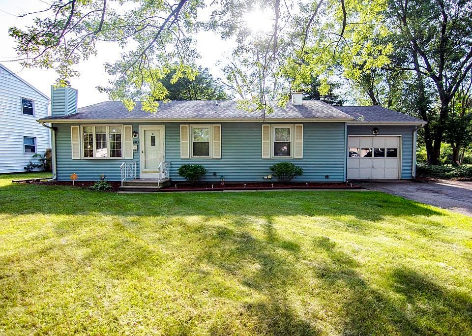 1st image of 2423 Frances Ave