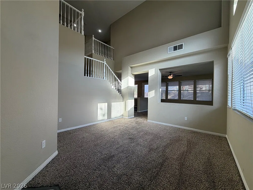 4 bed, 2.5 bath, 2143 sqft, $2,350 — Photo 3