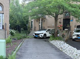 134 Provincial Pl, Brampton, ON L6S 6C2