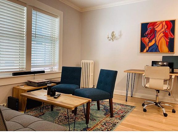 5th image of 2325 N Lincoln Park W #1001