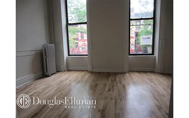 Rented by Douglas Elliman | media 16