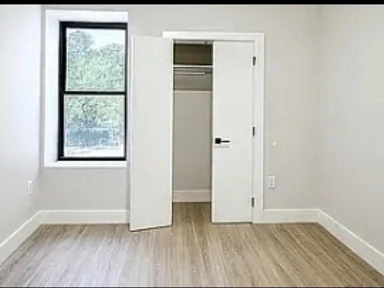 269 Kennedy Blvd #4B — Photo 5